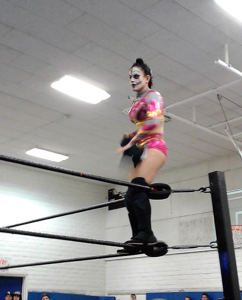 Troubs420's tweet photo. B 4 I sleep, TY @GusFCW for a #KickAssEvent, got 2 see @thunderrosa22 &amp; @holidead in the ring again! Clips tomorrow!
#FCWBrokenHearts! ♥ 💔 https://t.co/5HTqkYGIeJ