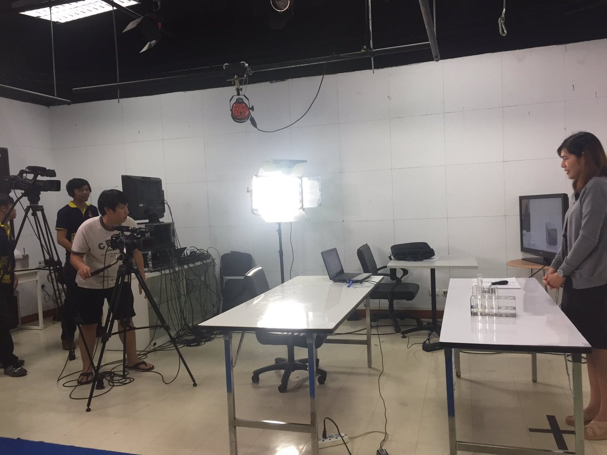 Niwat Srisawasdi (@niwatkku) on Twitter photo ทีม KKU-ILTI พัฒนา interactive video บทเรียนวิทยาศาสตร์เพื่อเป็นแหล่งเรียนรู้ให้กับครูในโครงการ <a href="/EnjoyScienceKKU/">Enjoy Science KKU</a> ทีม KKU-ILTI พัฒนา interactive video บทเรียนวิทยาศาสตร์เพื่อเป็นแหล่งเรียนรู้ให้กับครูในโครงการ <a href="/EnjoyScienceKKU/">Enjoy Science KKU</a>