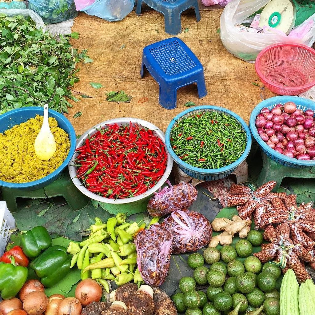 Self serve? The vendor at this Battambang market stall seems to have taken a break. Just l… ift.tt/2kVW4Av