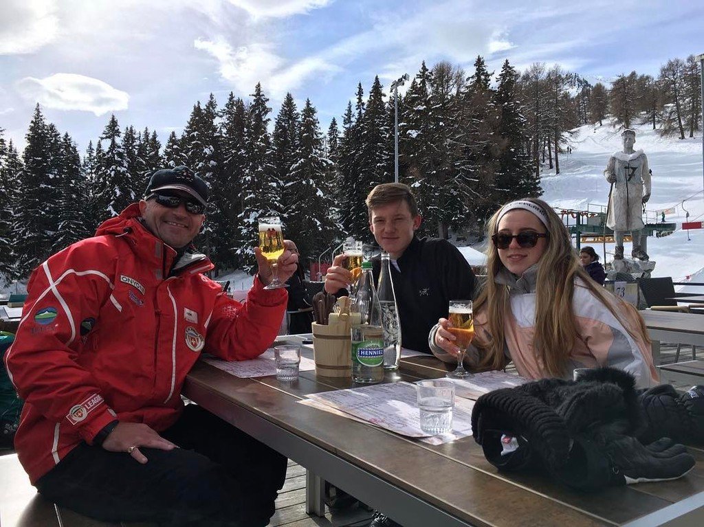 terrascuba's tweet photo. Tough day at work! #ski #mountains #thyon2000 #snow #lacambuse #lunch #switzerland https://t.co/vTVYFjpi86 https://t.co/pOBeV2SFAS