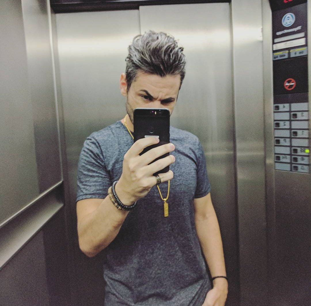 FanClubTauz's tweet photo. [#IG] 12.02.2017 | Atualização do Instagram do Tauz.  (cr: tauzoficial) https://t.co/RhsoeYQJte