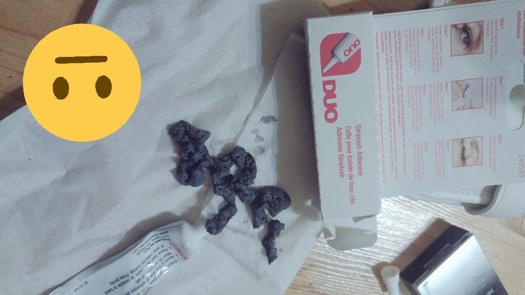 shoelaccey's tweet photo. I go to put on lashes for the first time in years and my lash glue that was unopened is already dried out /: #duoadhesive #fail https://t.co/UL6kIfJuQq
