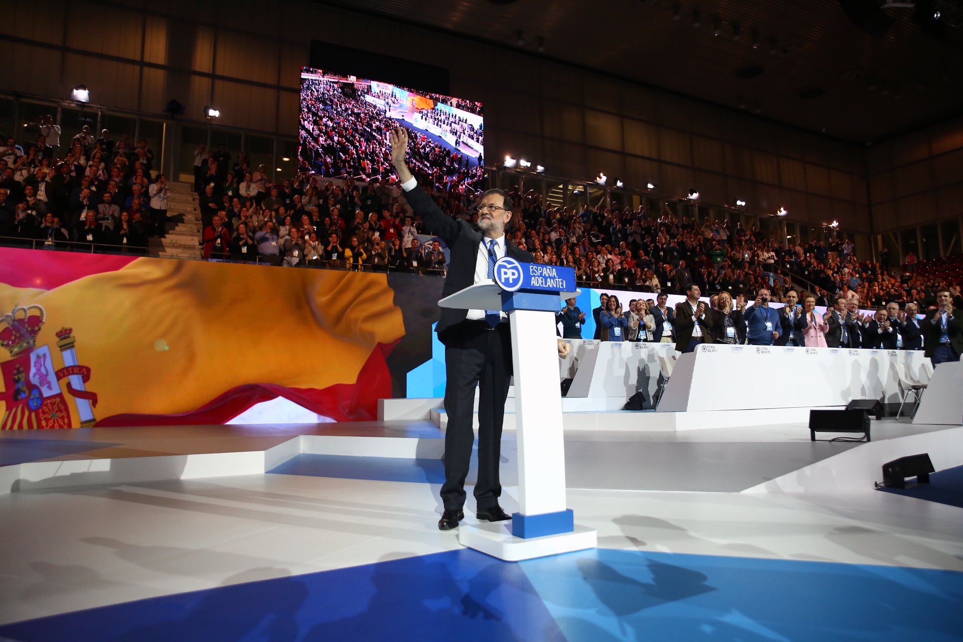 El hilo de Mariano Rajoy - Página 5 C4doDNFWIAAJhXQ