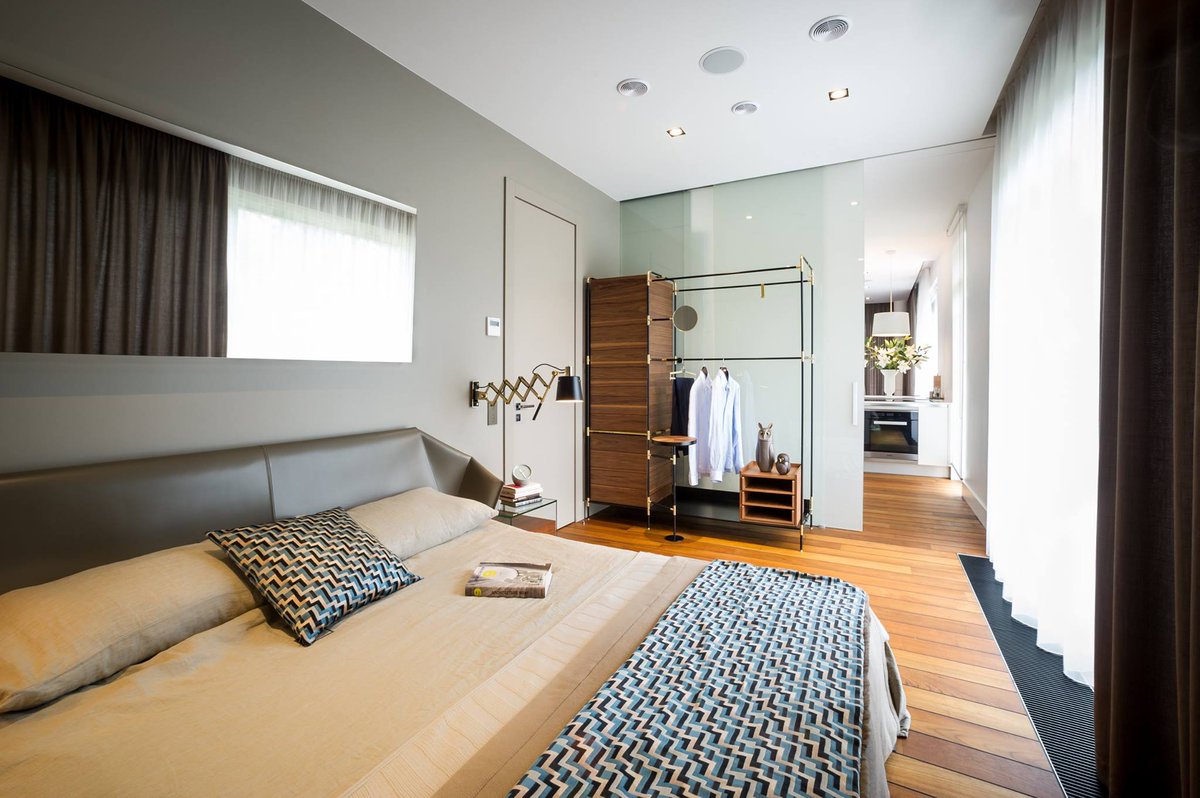 DelightFULLL's tweet photo. Elegant bedroom project "Villa 21" by #Imagehouse designed by Anna Butele 😍-https://t.co/0D7GbkJpvx
#Riga #interiordesign #luxurylighting https://t.co/fT1riT1SyG