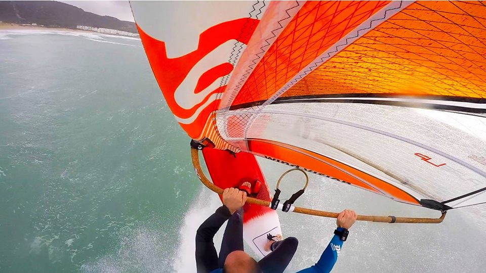 theloftsails's tweet photo. Fernando Martínez del Cerro scoring a wave session at Caños with the #Purelip https://t.co/NVqi98BRyV