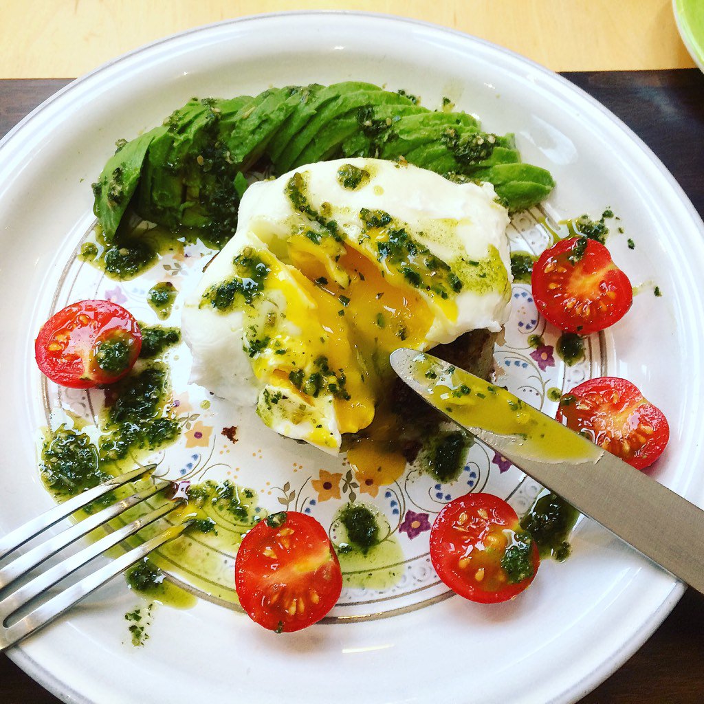 THemptationFood's tweet photo. Brunch vibes - poached egg on fishcake with avo, tomatoes & a drizzle of our #hemppesto... BOOM #organic #sunday https://t.co/sY0kjI0s9L