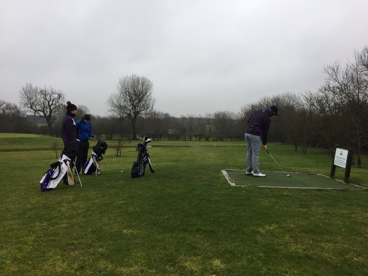 dparkespga's tweet photo. Great morning training with @LSUGC looking at pitching flight control and putting preparation for competition. Snow didn't put us off 👊❄️ https://t.co/O9fdNPA0zV