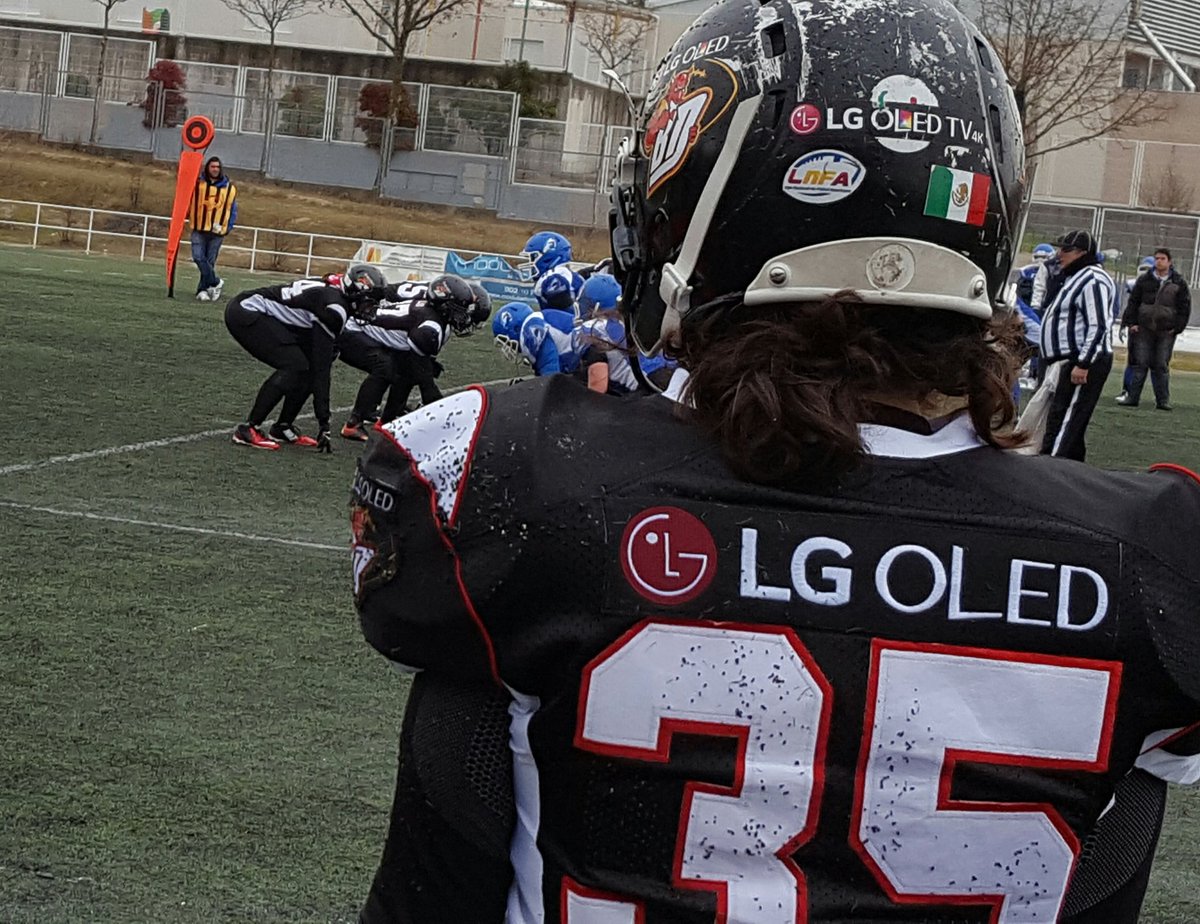 BlackDemonsFA's tweet photo. Luchado hasta el final. No ha podido ser. @BlackDemonsFA vs @AlicanteSharks 13-26 #LVFA #equipofemenino #negropuro https://t.co/FcRApPs9mh