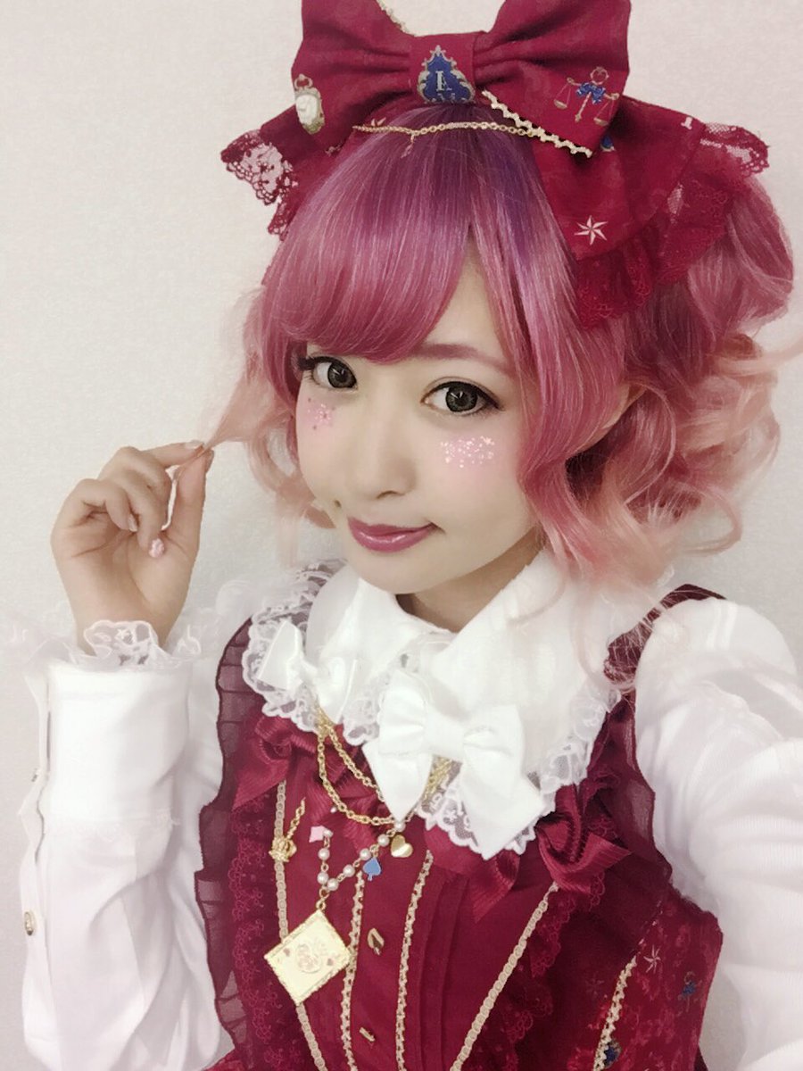 すばらっ Twitterren みなさん可愛いです O それにしても 女子の頭リボンは強烈に可愛いｗ