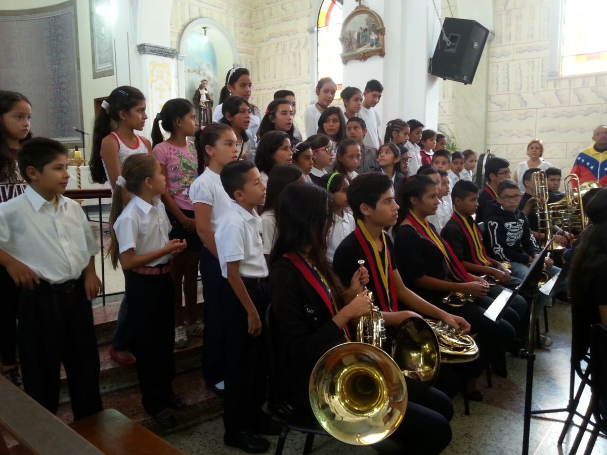 SChiguara's tweet photo. Dia de la Juventud y 42º Aniv. Sistema de Orq. y Coros Juv. e Inf. de Venezuela https://t.co/fJQpKinL6I