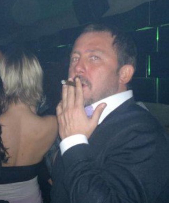 C4e-yeCW8AA2jL3?format=jpg&name=900x900