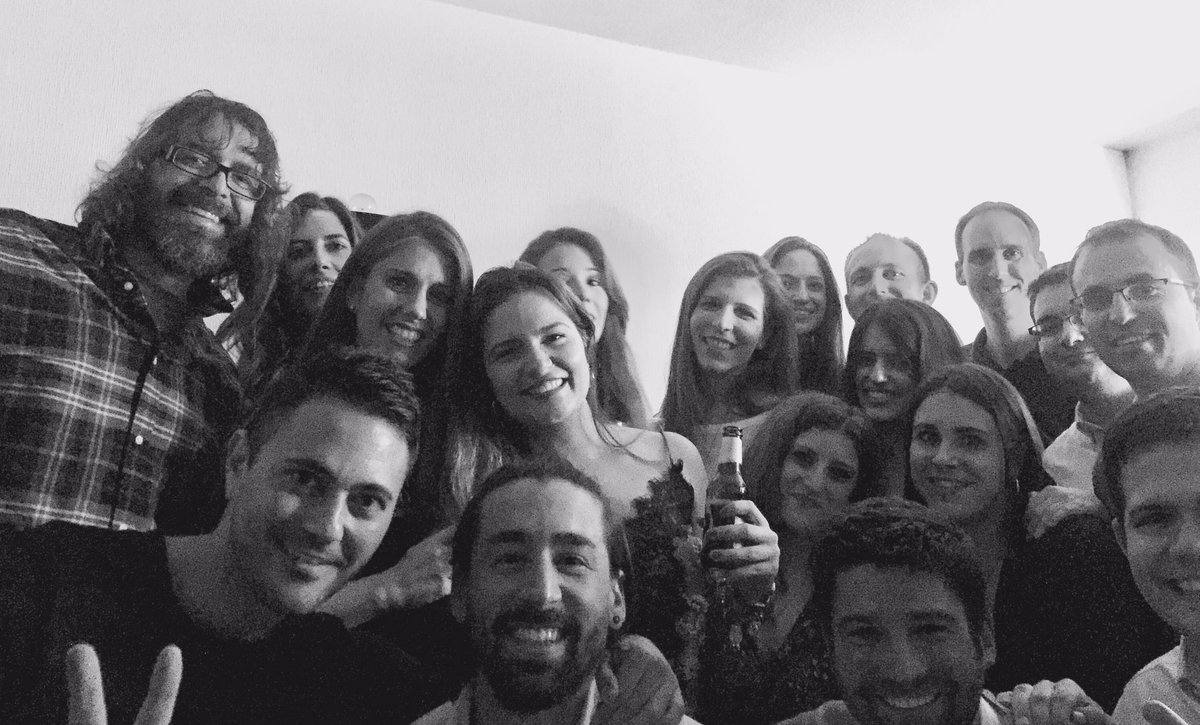 AQD2012's tweet photo. #CenaNucleoDuro &amp;Friends #ElSecretoEstáEnLaMasa @ConradoGCab @alexasensio83 @josean1306 https://t.co/2HlDiVWZmw