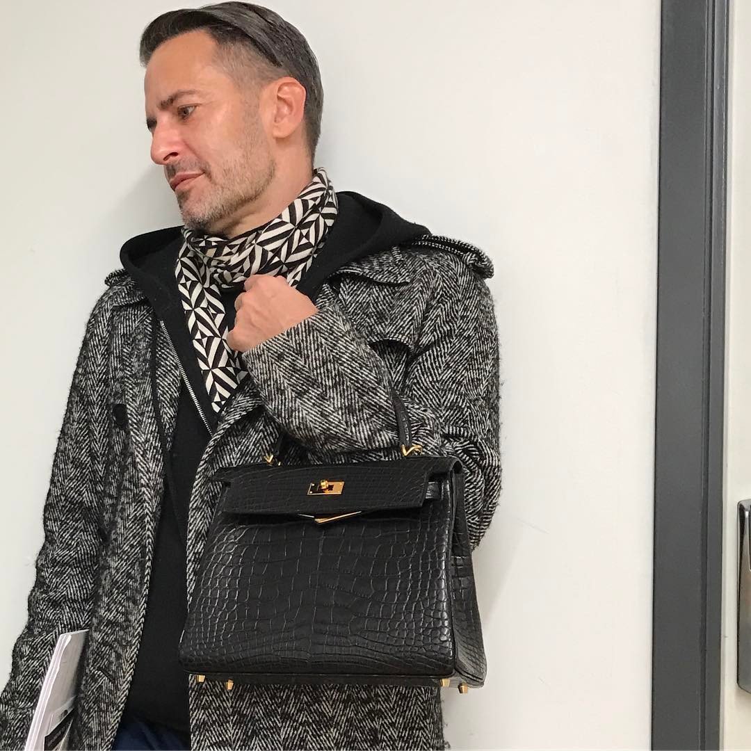 themarcjacobs's tweet photo. Papa's got a brand new bag! #feelingtweedy #offtoworkwego #fagswithhandbags https://t.co/mOoqcN3x9h