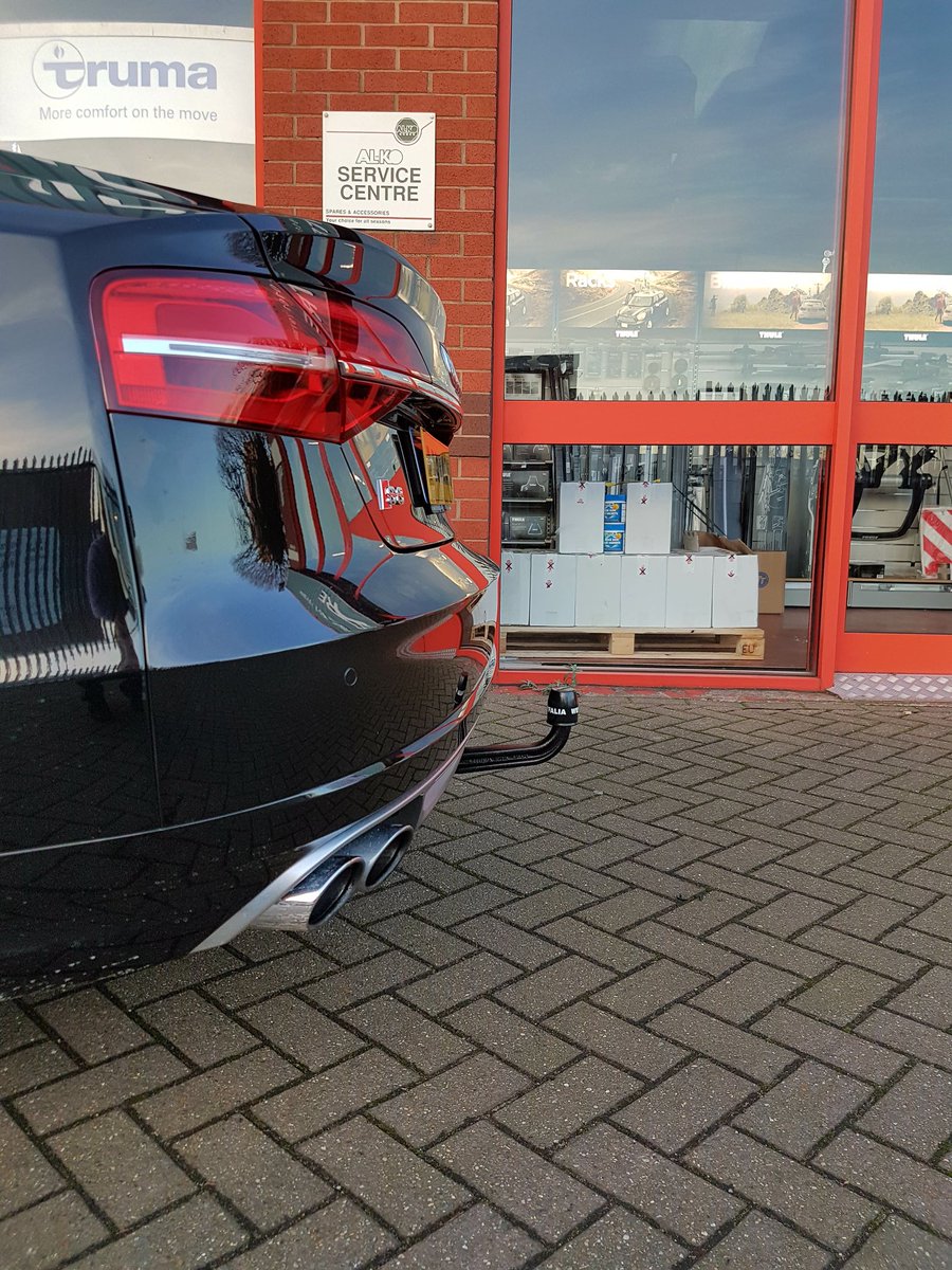 PeterBowmanTC's tweet photo. Westfalia detachable towbar and westfalia electrics kit fitted to Audi S8 @PeterBowmanTC @westfaliauk https://t.co/hlIVyMKrhW