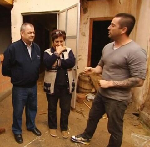 danicort97's tweet photo. Vuelve @AHConstructorL6 para ayudar a víctimas de estafas en la construcción/rehabilitación imobiliária #ConstructorALaFuga
🏠🔨 @LaSextaTV https://t.co/U9267z5TTw