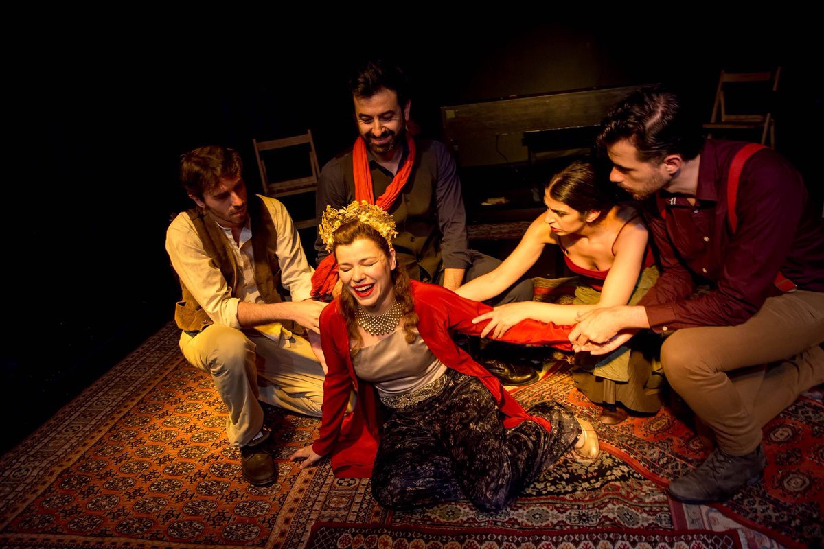 mariovela69's tweet photo. El Perro del Hortelano Teatro Lara @SusSanabria Quedan 2 domingos en Madrid MUY recomendable https://t.co/7T71SKzNOE https://t.co/MkNWorVoQe