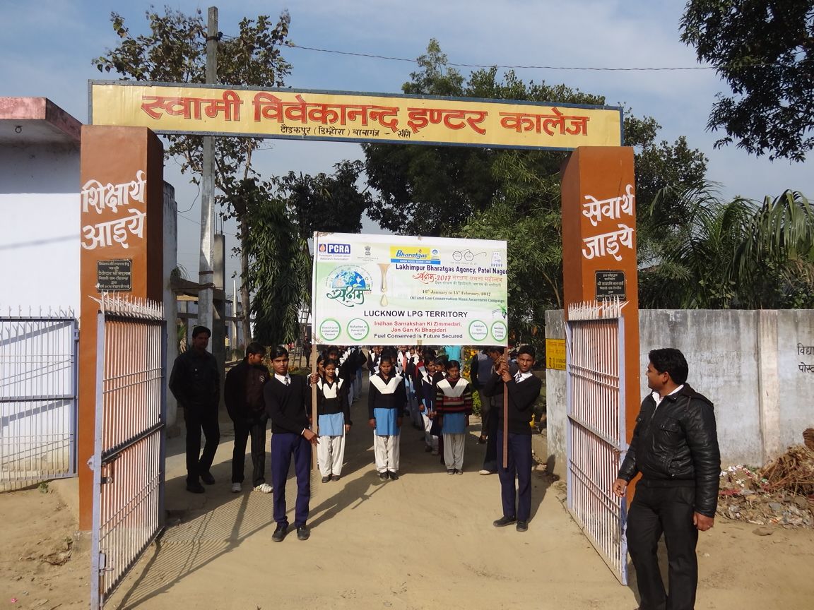 BPCLLucknow's tweet photo. Saksham rally by college students in Lakhimpur @dpradhanbjp @BPCLNRLPG @BPCLimited @BPCLLPG https://t.co/btUgWDRJG8