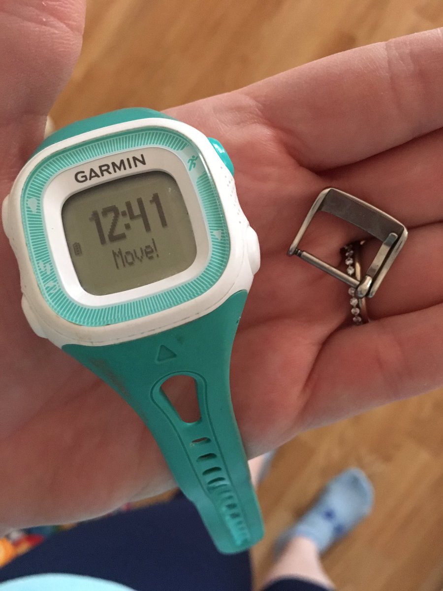 LatchMorgan's tweet photo. Hey @GarminFitness what do I do with my Forerunner when the buckle rips out of the watch strap? It's not even 2 years old... https://t.co/x1goYnr4gR