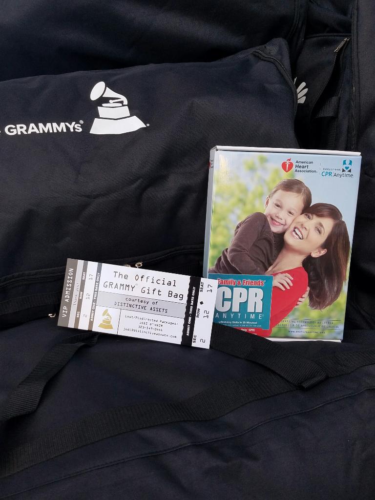 HeartAlabama's tweet photo. Everyone attending the #Grammys has the chance to be a lifesaver. A #CPRAnytime kit is included in the guest bags this year! #CPRSavesLives https://t.co/0mM53vsOrX
