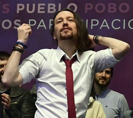 fer_novato's tweet photo. Cuando lo pides por Aliexpress vs cuando te llega a casa ! https://t.co/y43C87q60b