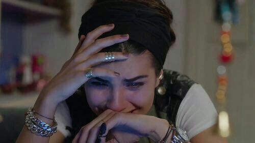 لا تـَخافْ .. لــَنْ أنــَسـىْ مـَلامـَحـكْ أبــَداً ' ..

فـَ أنَـا فـَيْ گُلْ خــَيبـَة أمـَـلْ ... أراكْــ 😔 #هدوء_فراشة_للدعم