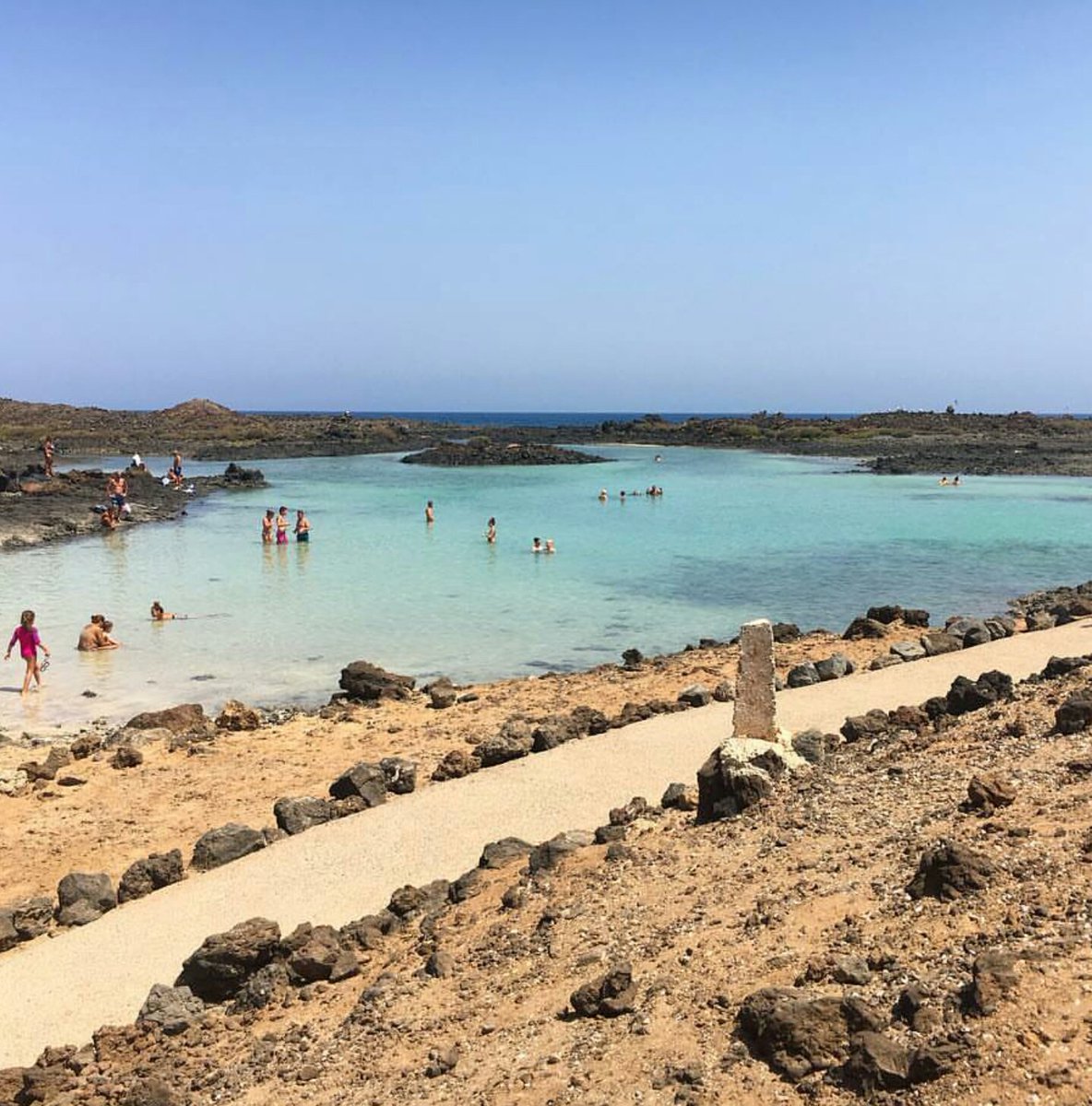 🇪🇸Tarde de domingo. Podría ser peor... 
🇬🇧Sunday afternoon. It could be worse...
🇷🇺 Вечер воскресенья. Могло быть и хуже...
Tks @kramorasanz