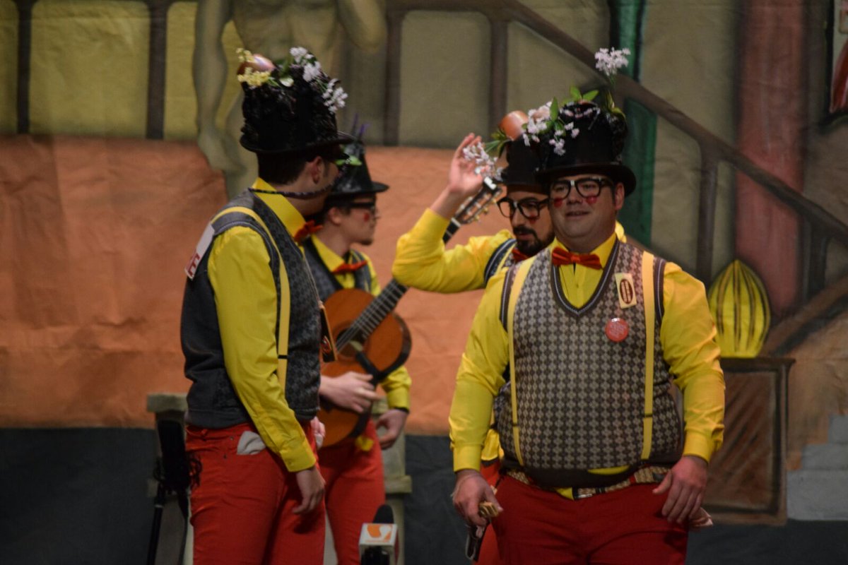 ¡"Mándame ubicación que me he perdío y sin querer ya la he metío" han entrado por los suelos! Descubre por qué aquí bit.ly/3aSemifinal2017!