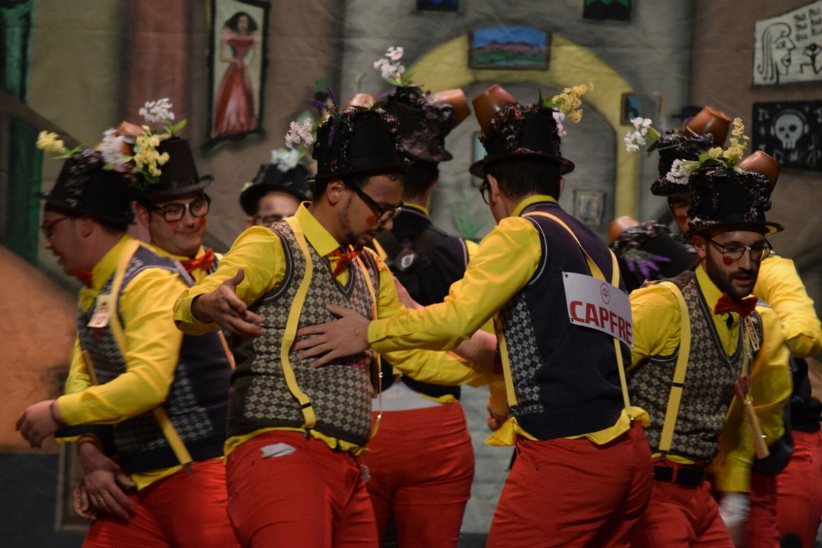 ¡Acaba esta segunda chirigota con la que nos hemos hartado de reír! <a href="/LosFeosTbCantan/">Esto Es Pa Cagarse 🎭</a> #COACMARTOS Seguimos aquí 👉 bit.ly/3aSemifinal2017