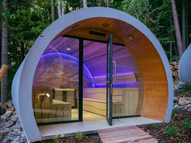 MikeleCastello's tweet photo. #outdoorsauna #hotel #resort #wellness #luxury #spa https://t.co/nAoK1mqRbm