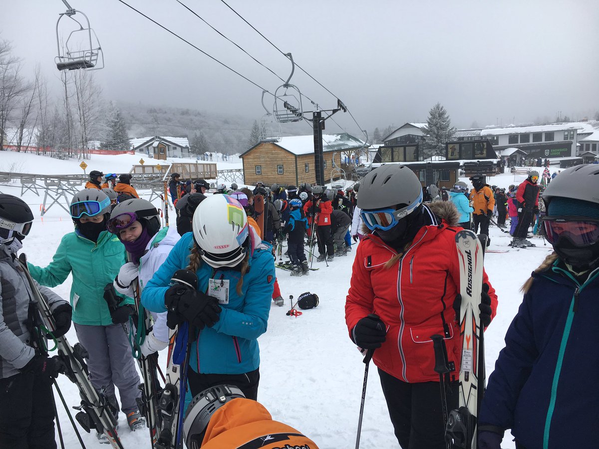 cckillington17's tweet photo. About to head out. Day 1 👍🏼🌨 https://t.co/oOT2TwDEbj