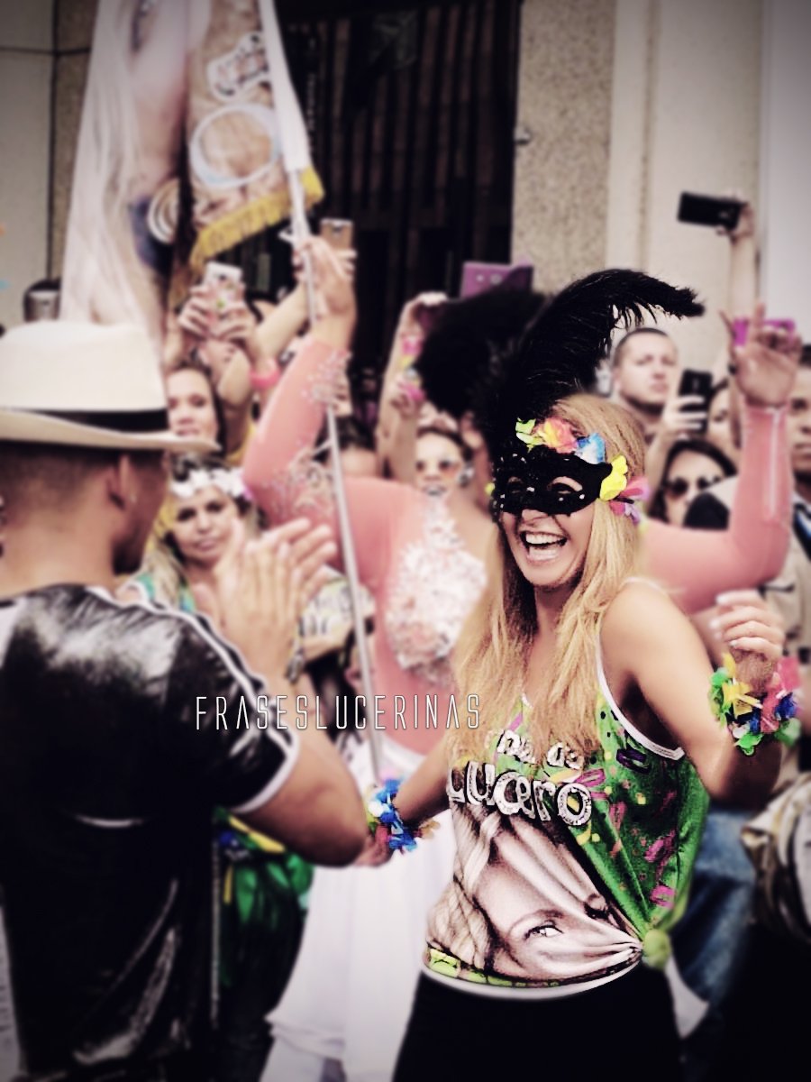 FrasesLucerinas's tweet photo. O sorriso dela é a prova mais linda desse amor recíproco! ❤😍
CARNAVAL DA LUCERO https://t.co/HN5wvmdSGZ