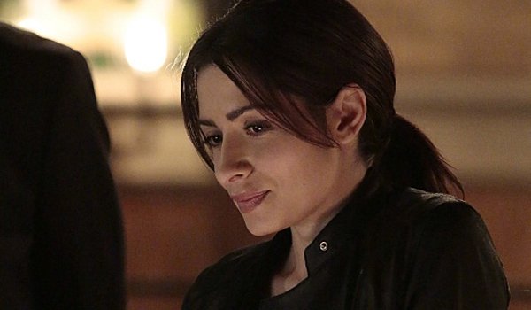 kassfrye's tweet photo. #Reverie is a chance for Sarah Shahi to show all her talent. And... Maybe there's a place for Amy too? @nbc https://t.co/hAIoVlgKxz