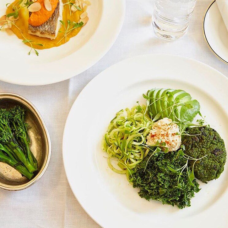 Browns_Hotel's tweet photo. Sunday lunch the Rocco Forte Nourish way with this green goodness by @madeleine_shaw_ #BestofMayfair #RFNourish #BeForte #RFInsiders https://t.co/tCV5D7VS25