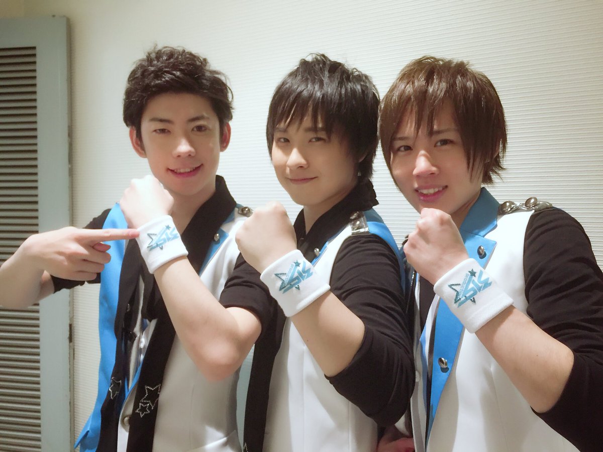 濱野大輝 Twitterissa 本日の The Idolm Ster Sidem 2nd Live ご覧いただいた皆様 本当にありがとうございました 師匠と仲間たちと 315の時間を過ごすことができたと信じています 頂点目指して 飛び続けましょう Idolmaster Sidem T Co