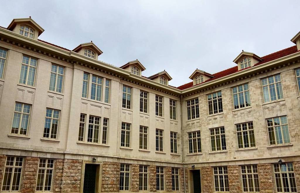Ronin303's tweet photo. College #Athens #Greece #Psychiko #College #Tesol #education #old #building #architecture https://t.co/jpLQ7AgwF5 https://t.co/57e8YdiBmC