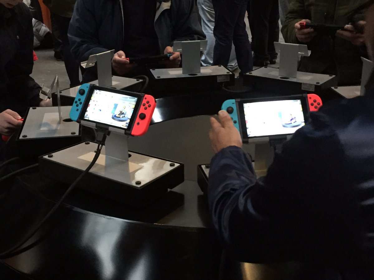 TheNobleGaming's tweet photo. #NintendoSwitchPresentation 

Seems like a fun console with a unique controller/addictive multiplayer (Splatoon 2!), but not Day 1 purchase. https://t.co/ClX0tYyQfv