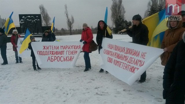 Из-за драки в Мариуполе пострадал патрульный - Цензор.НЕТ 7561