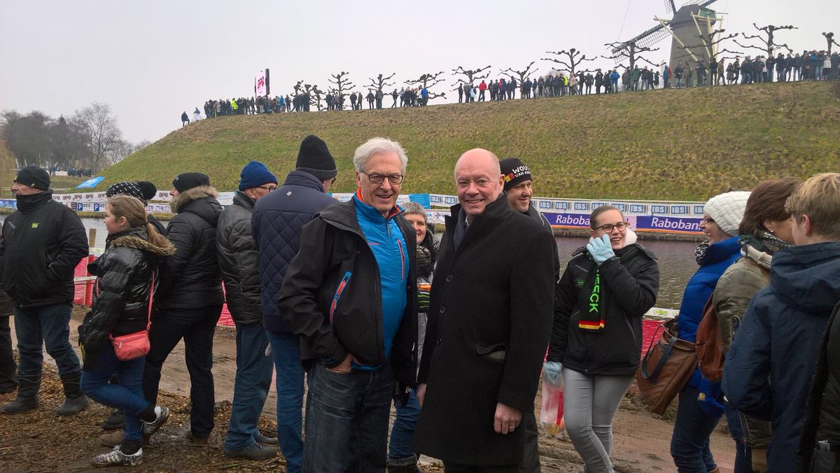 Met <a href="/JanBriersGouv/">Jan Briers</a> bij 1e editie van #Vestingcross in #Hulst! 1/2