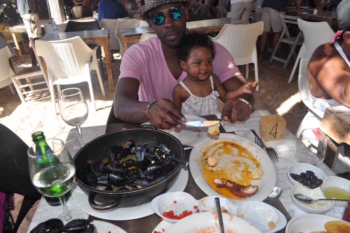 kampind's tweet photo. Lunch date w/ our #daughter @BesoBeachF. If you're ever in #Ibiza Or #Formentera w/ #kids the team is great! #babytravel #travel https://t.co/HWgBWMFaT3