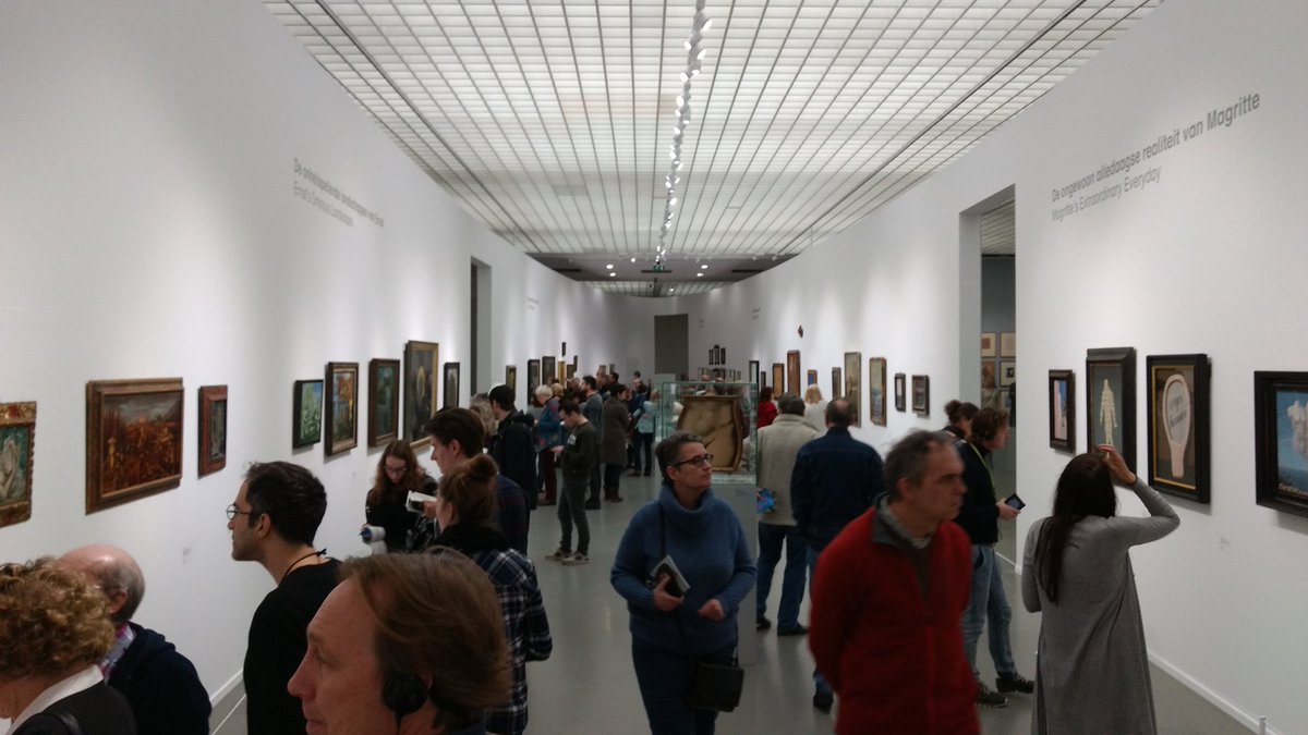 'Gek van surrealisme'. De nieuwe expositie van het Boymans van Beuningen trekt in het eerste weekeinde al veel publiek. #museumgids