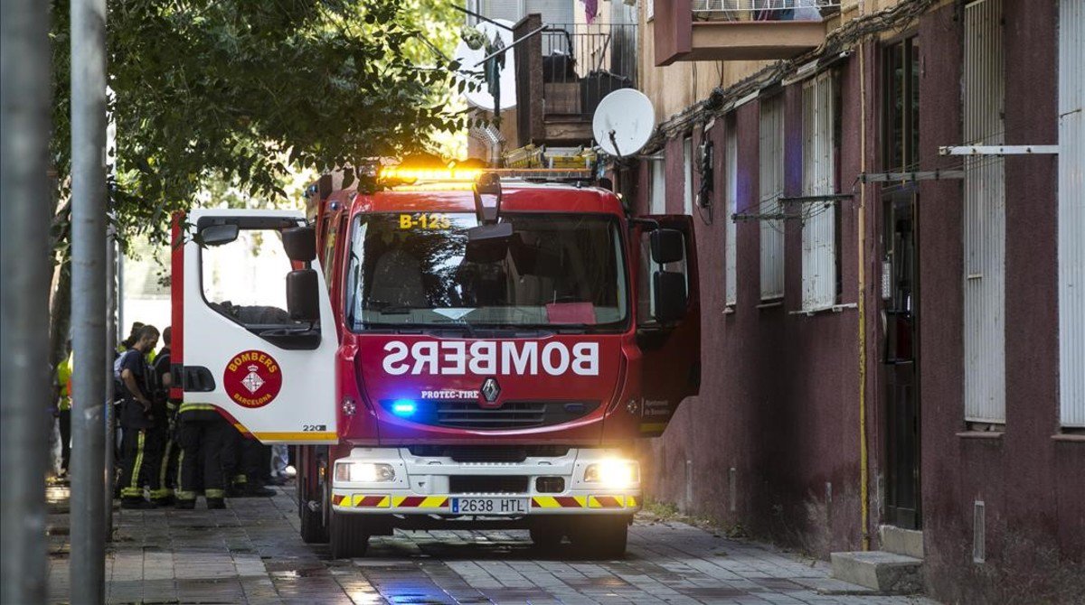 elperiodico_cat's tweet photo. Els incendis en vivendes augmenten un 12% a Catalunya https://t.co/p0q7EyZKqX https://t.co/bfG89zC728