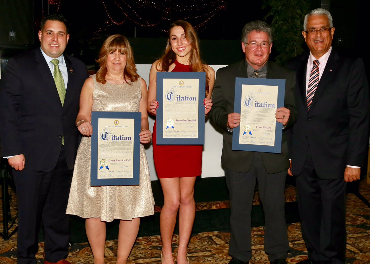.<a href="/AnthonyJSantino/">Anthony J. Santino</a> &amp; I congratulated <a href="/Oceanside_NY_/">Oceanside, NY</a>  Chamber honorees for commitment to local biz, community &amp; the future of <a href="/HempsteadTown/">Town of Hempstead</a>