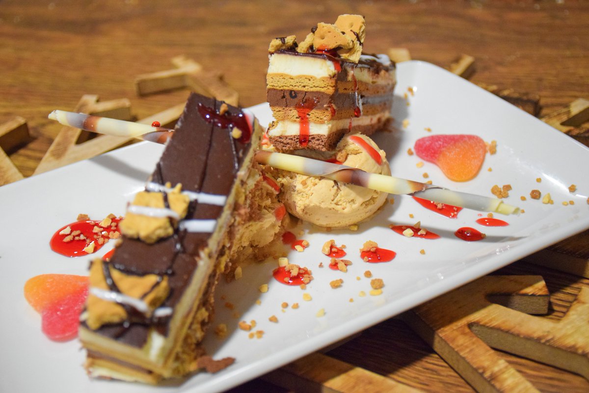 Dejamos un resumen del menú de #SanValentin que han disfrutado nuestros clientes en las noches del viernes y sábado. El año que viene más...