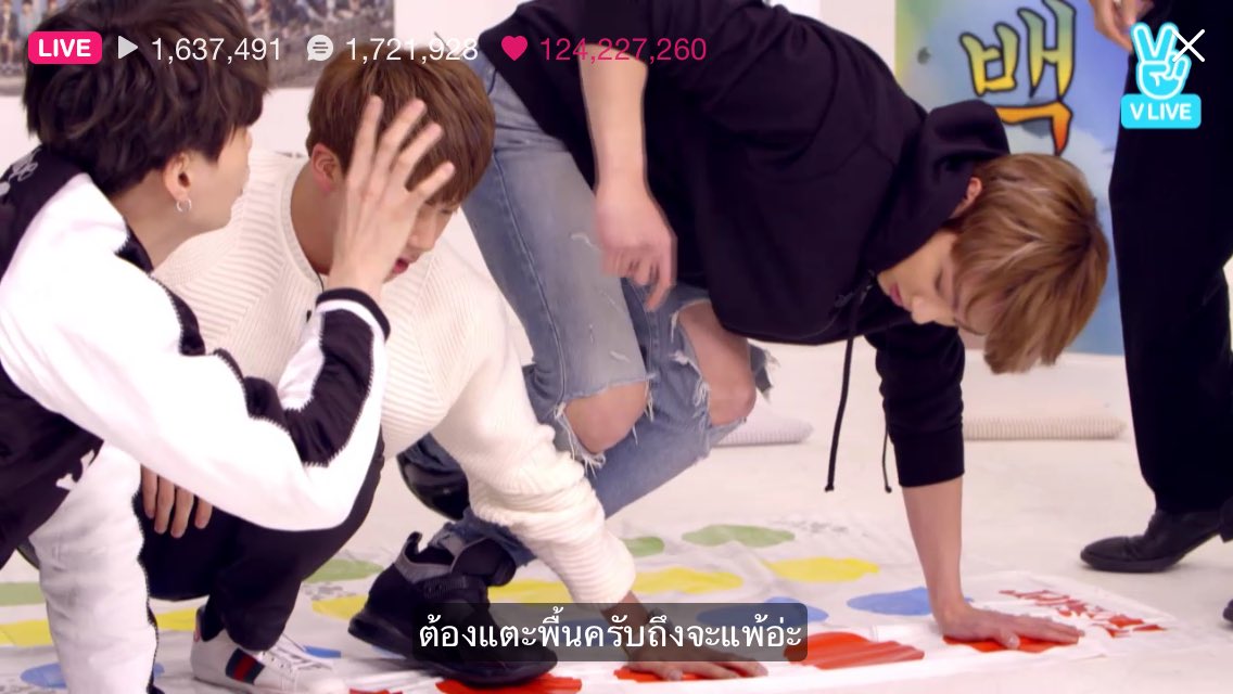 _stsnmbym321's tweet photo. กุกใจเย็นก่อนนะกุก5555
#youneverwalkalone #JUNGKOOK https://t.co/qYX848Bdkp