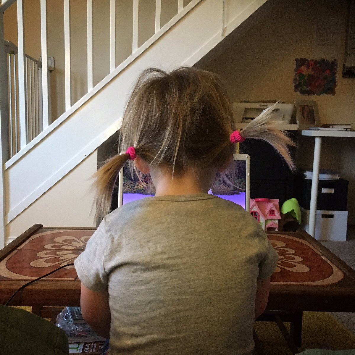 ADHD_PIONEER's tweet photo. Daddy in charge of hair #DaddyDaughter #toddlers https://t.co/XP2A4IvPhJ