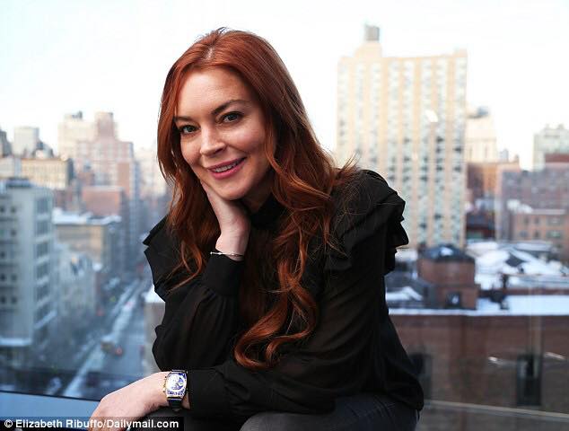 LohanItaly's tweet photo. Lindsay Lohan in NYC. // @MailOnline @DailyMailCeleb https://t.co/mKLdAnUpq3