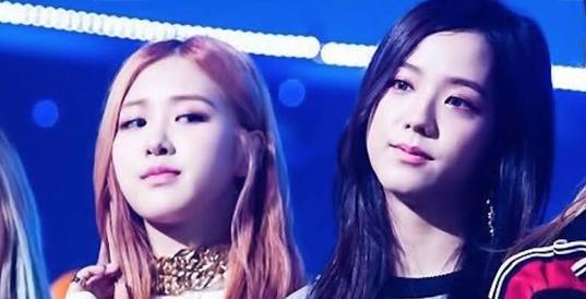 rc_roseanne's tweet photo. @rc_jisoo (( akhirnya kita dipertemukan 😄😄 https://t.co/KtQ4kDWQ0d