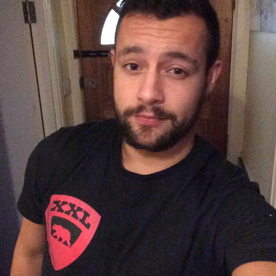 miloptaylor88's tweet photo. So tired when I got home from job number two last night https://t.co/lCmarO5Kn2