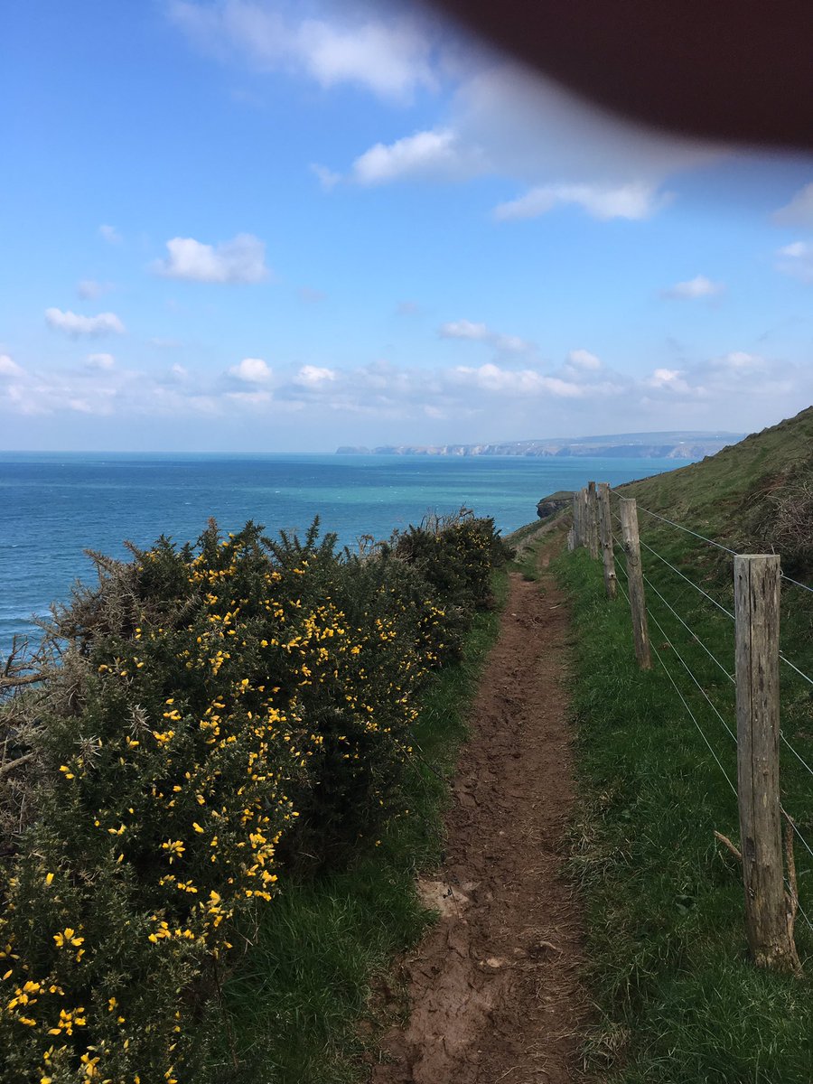hurryharryhalf's tweet photo. Just around corner are hideous amounts of steep steps!!! The beauty is deceptive #MDStraining https://t.co/UuiSqaHFxv