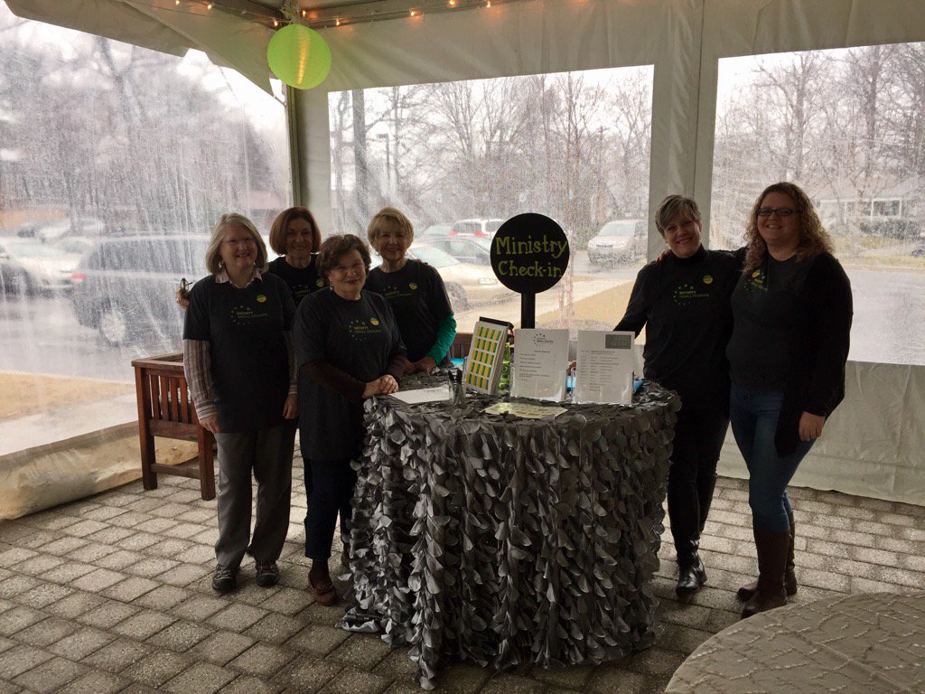 cn_smallgroups's tweet photo. Small Group Leaders ready for action!#SmallGroupLaunch #faithgrowsinacircle#lifeisbetterconnected https://t.co/gP4QnaP9pb